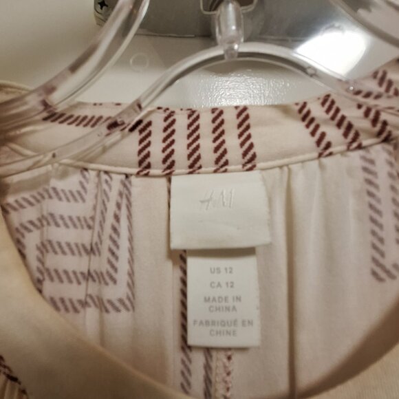 H&M COTTON TOP. - Picture 4 of 5